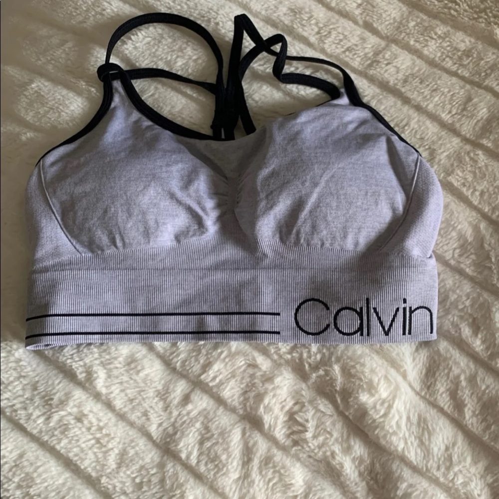 Sports bra